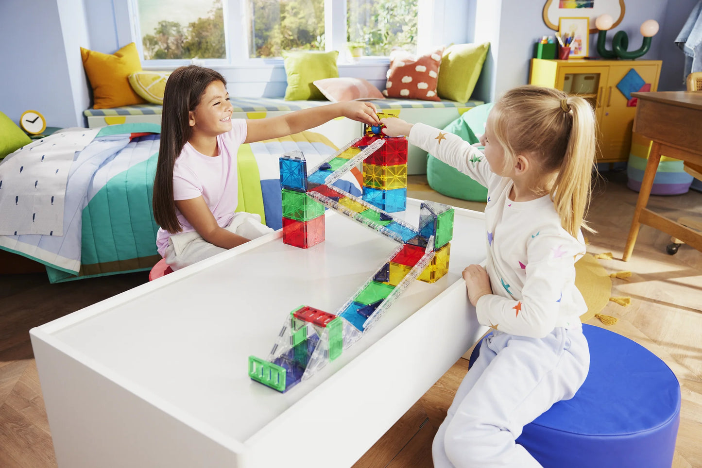 Magna-Tiles - Rail Racers Deluxe 90-Piece Set