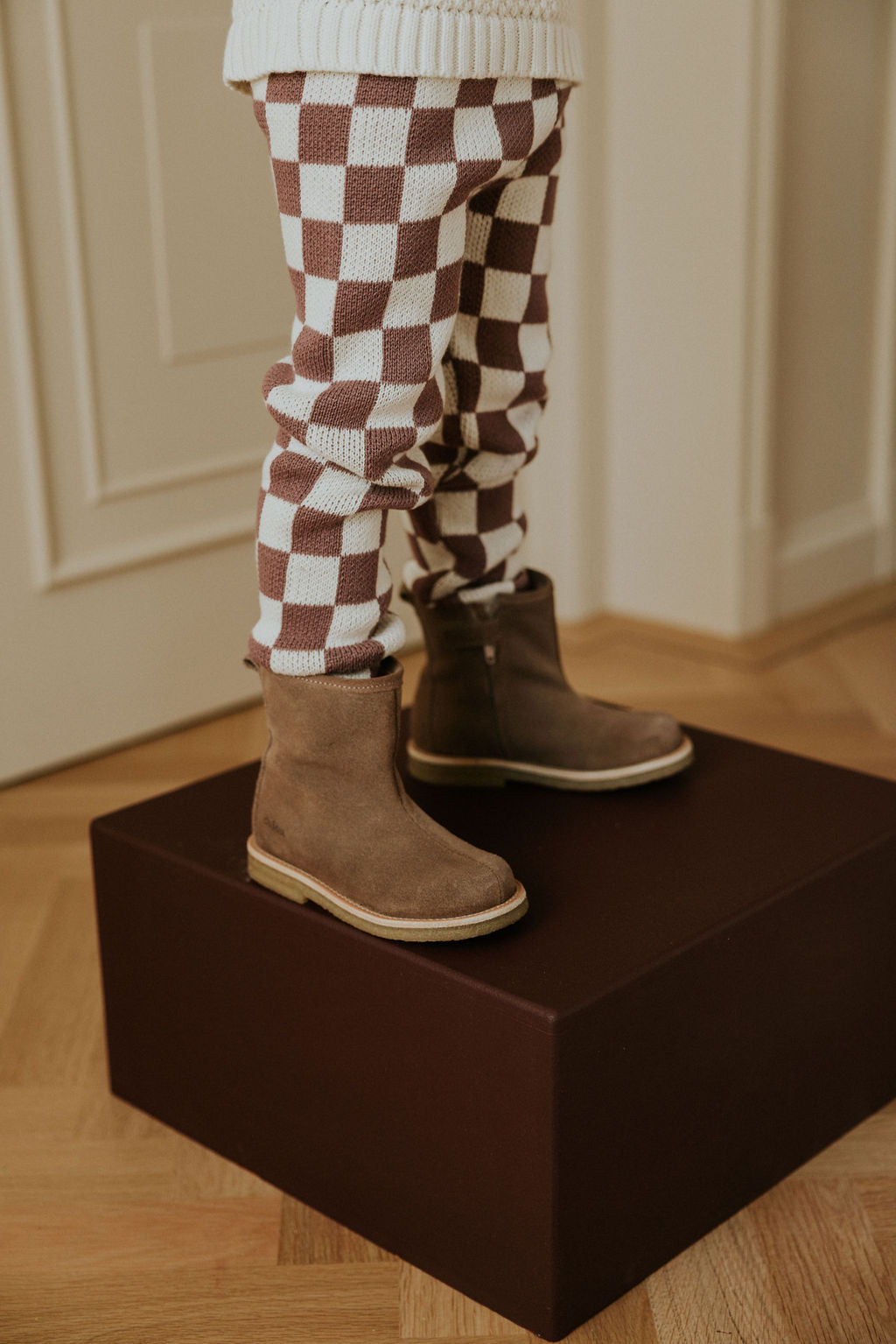 Yuki - Checkered Knitted Leggings mauve
