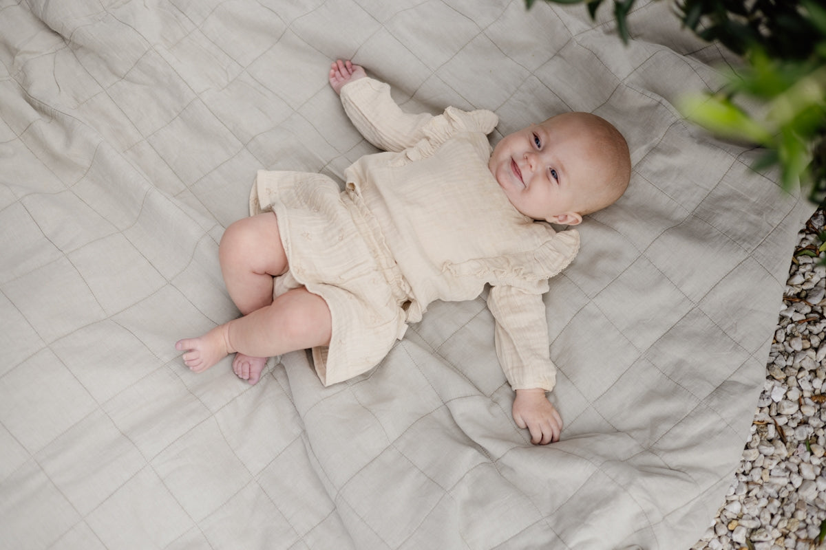 LEVV Babyshirt Babysweater Kira light sand