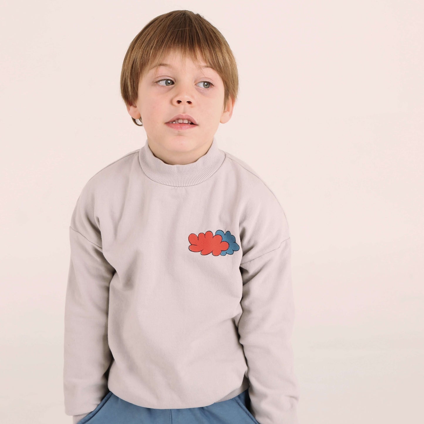 Lötiekids Sweatshirt kleine wolken grijs