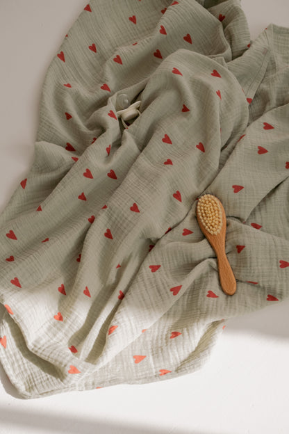 Studio Noos – Sage Green Hearts Swaddle 120x120 cm Large