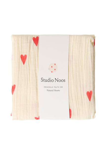 Studio Noos – Neutral Hearts Swaddle 70×70 cm