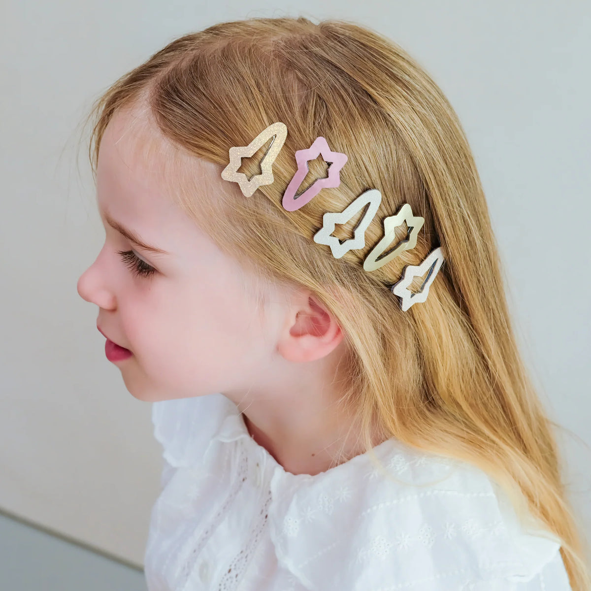 Mimi & Lula – Star Cut Out Hair Clips | Multi