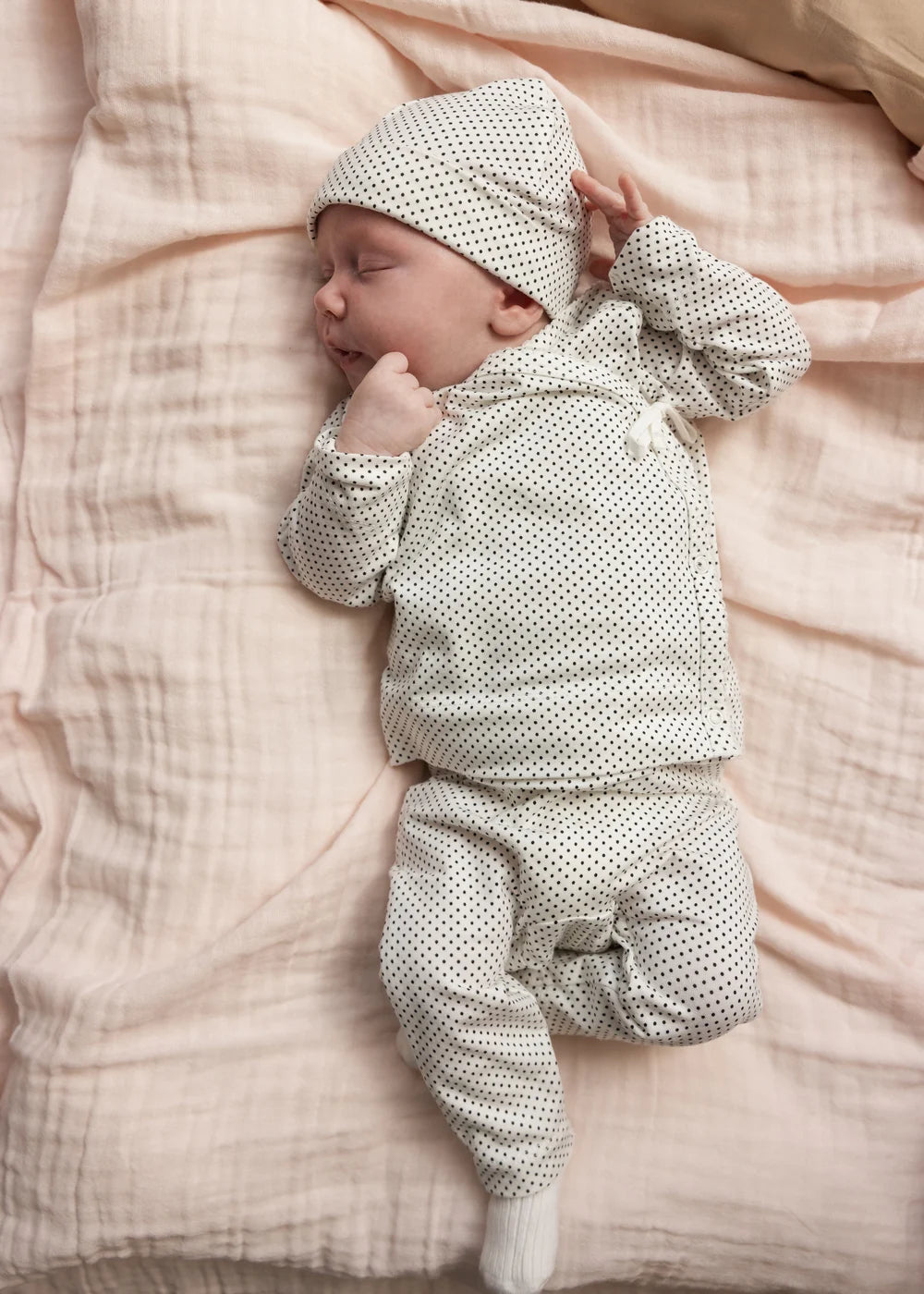 MarMar Copenhagen - Baby Wikkelshirt Tut Wrap | Tiny Dots