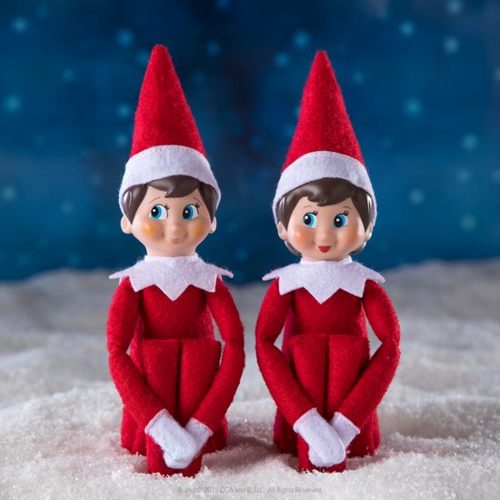 The Elf on the Shelf - Cadeau Set | Meisje Nederlandstalig | Scout Elf Pop | Softcover Verhaalboek | Adoptiecertificaat
