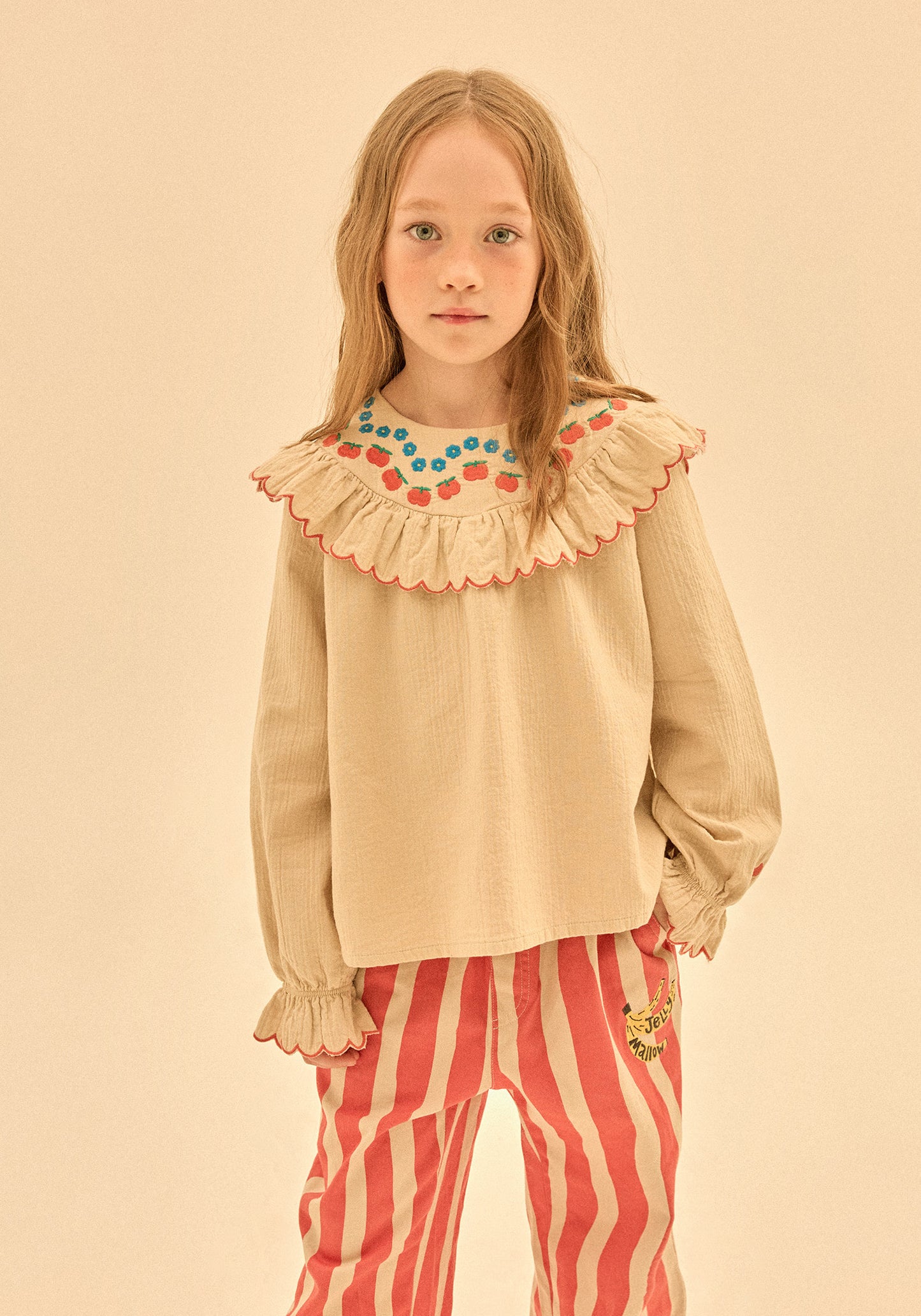Jelly Mallow – Apple Flower Ruffle Blouse Beige