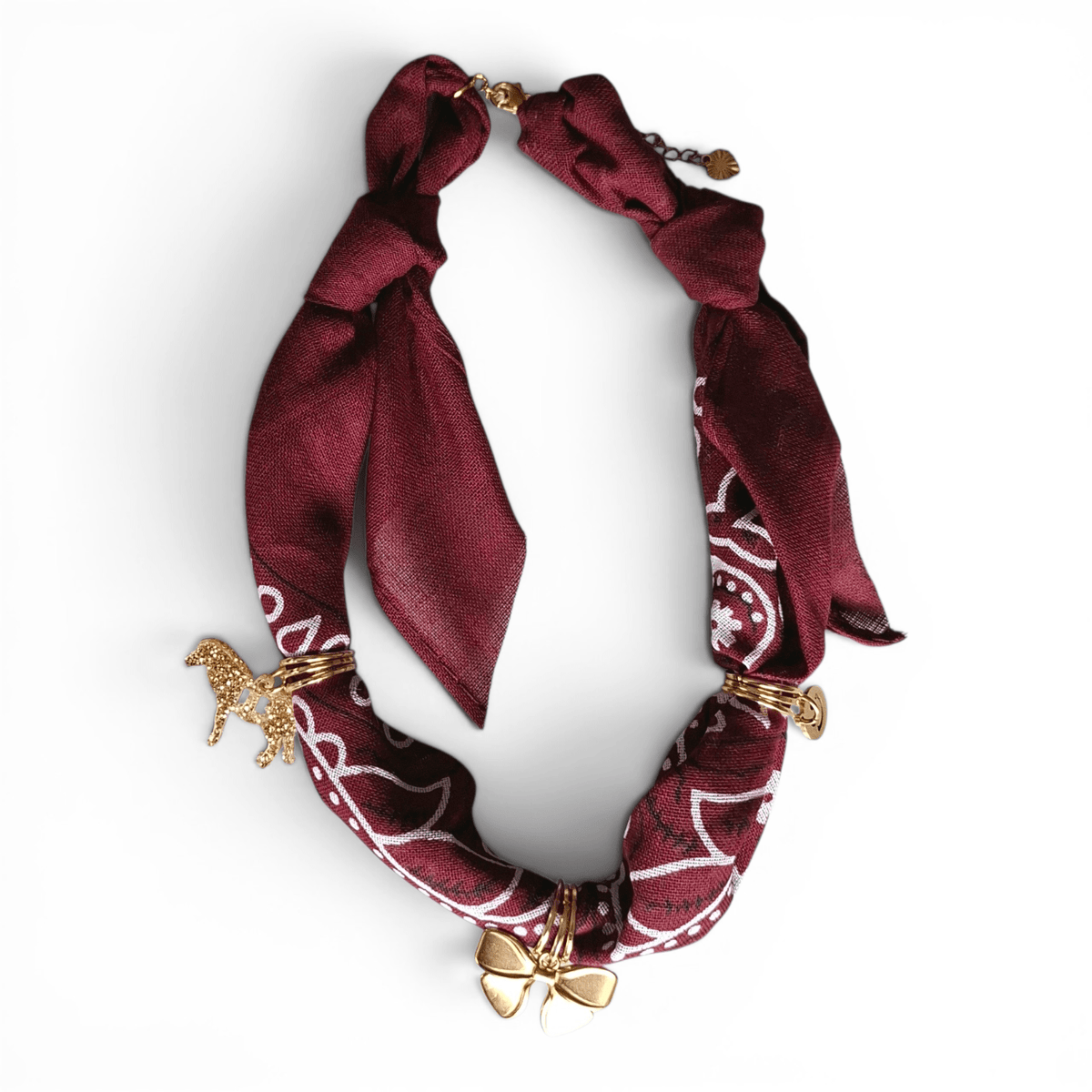 Feestbeest - Bandana Ketting Donkerrood met bedel