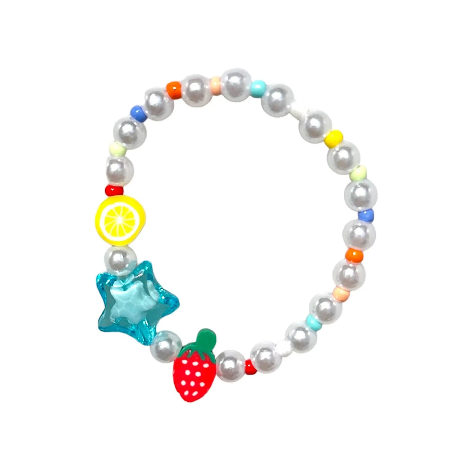 Colorful elastic bracelet with fruit beads, perfect cadeau speelgoed for stylish kids! Fun and playful wrist accessory.