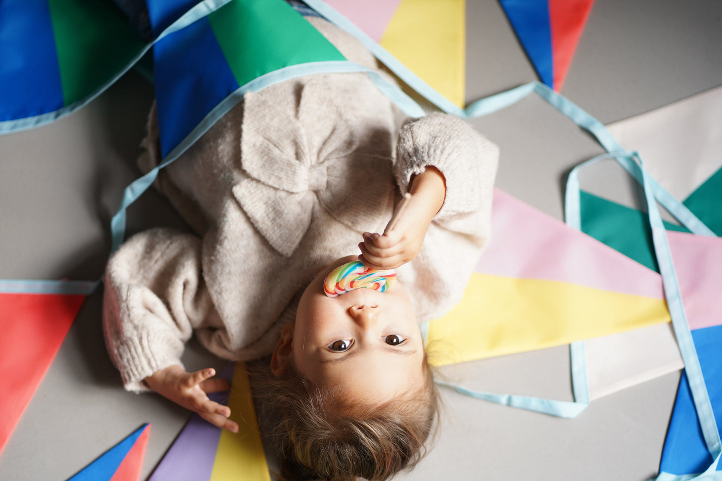 Engel. – Slingers | Circus Large