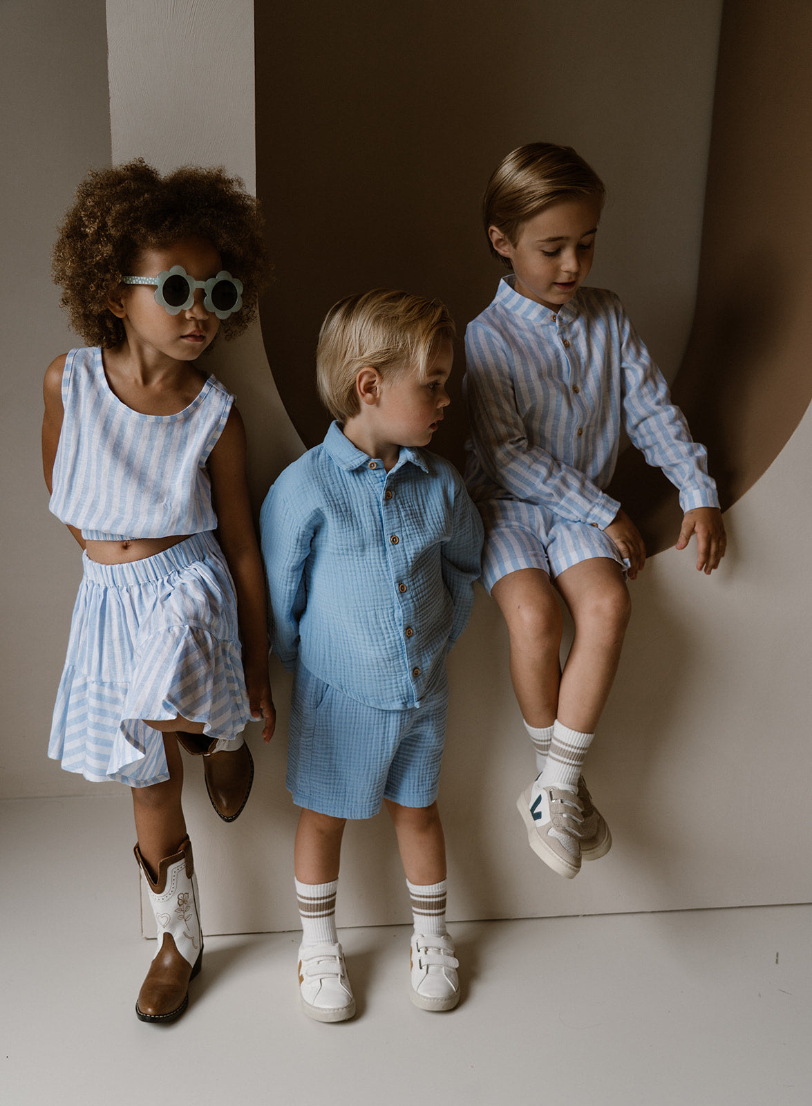 Navy Natural – Niels Short Blue Mousseline