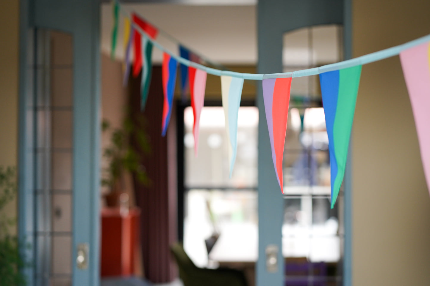 Engel. – Slingers | Circus Large