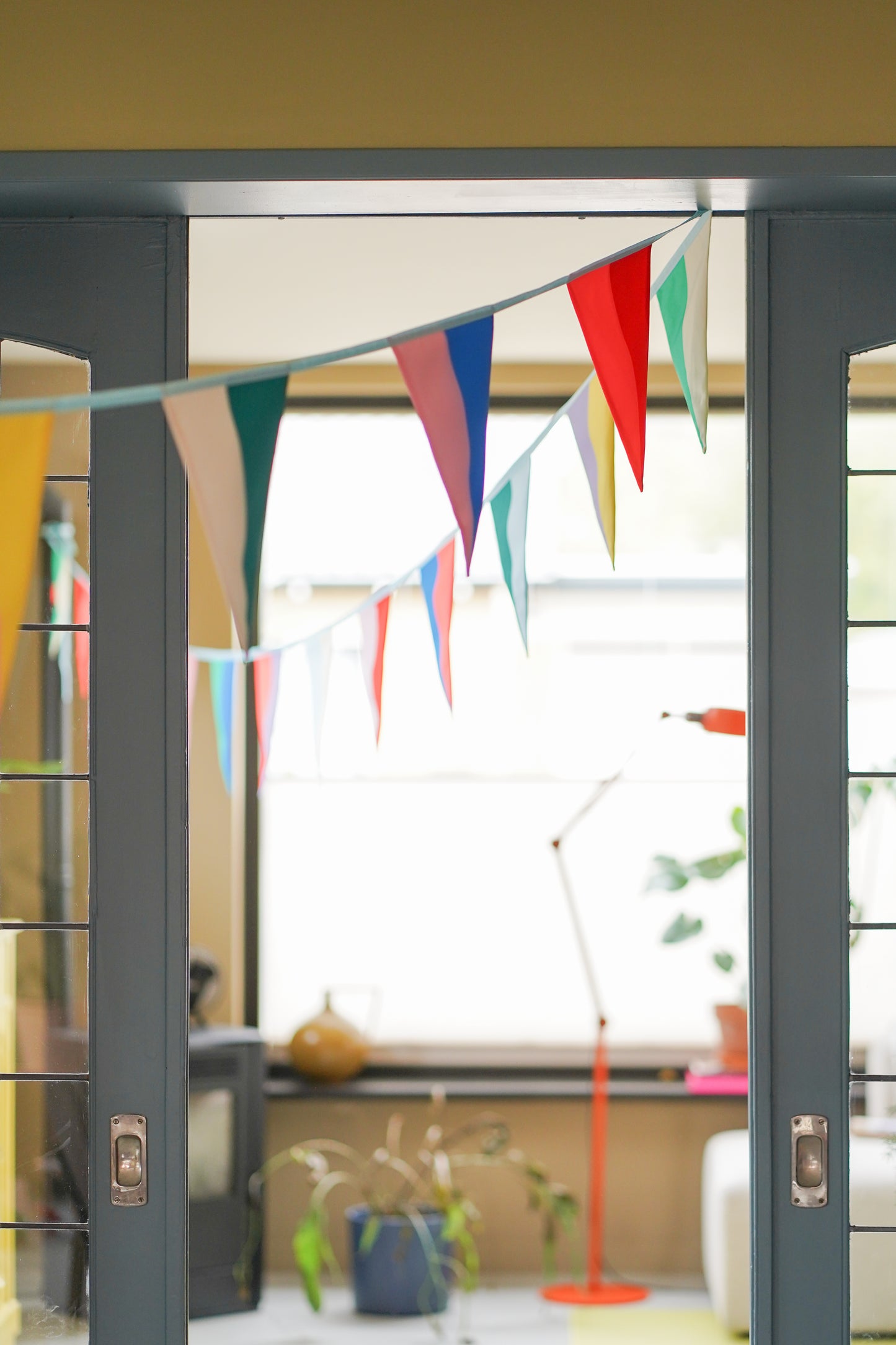 Engel. – Slingers | Circus Large