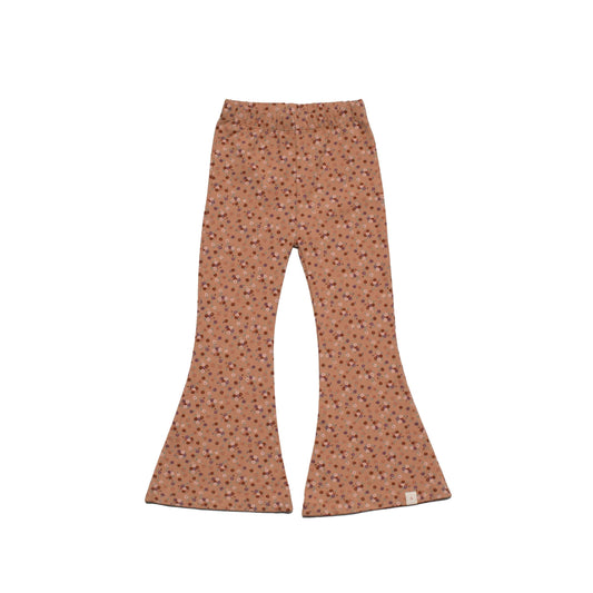 Navy Natural flared broek in een kleurrijk flower bomb patroon voor een trendy look. Perfecte aanvulling op je garderobe!