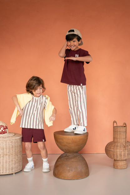 Navy Natural – Niels Short Burgundy