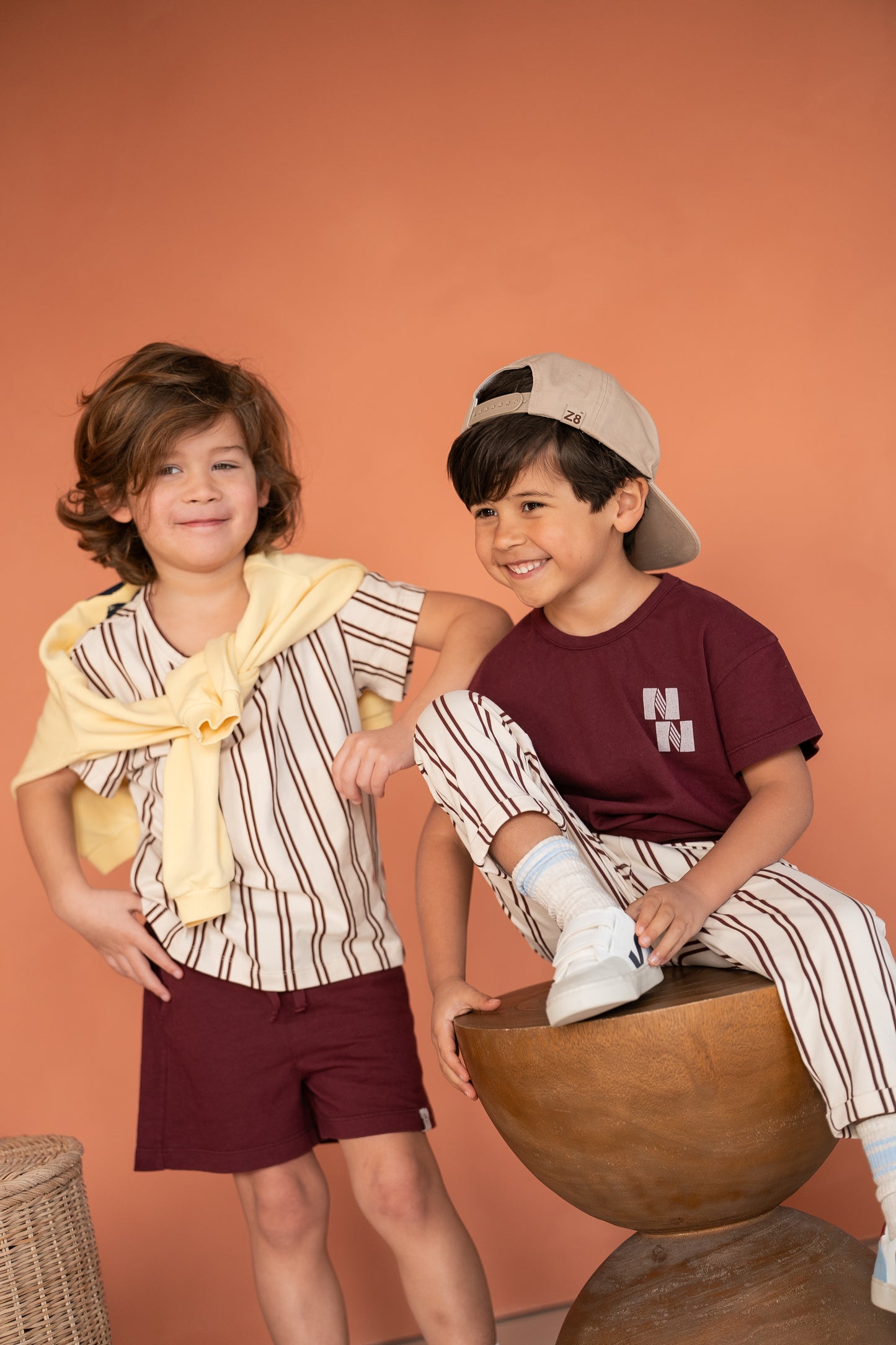 Navy Natural – Niels Short Burgundy