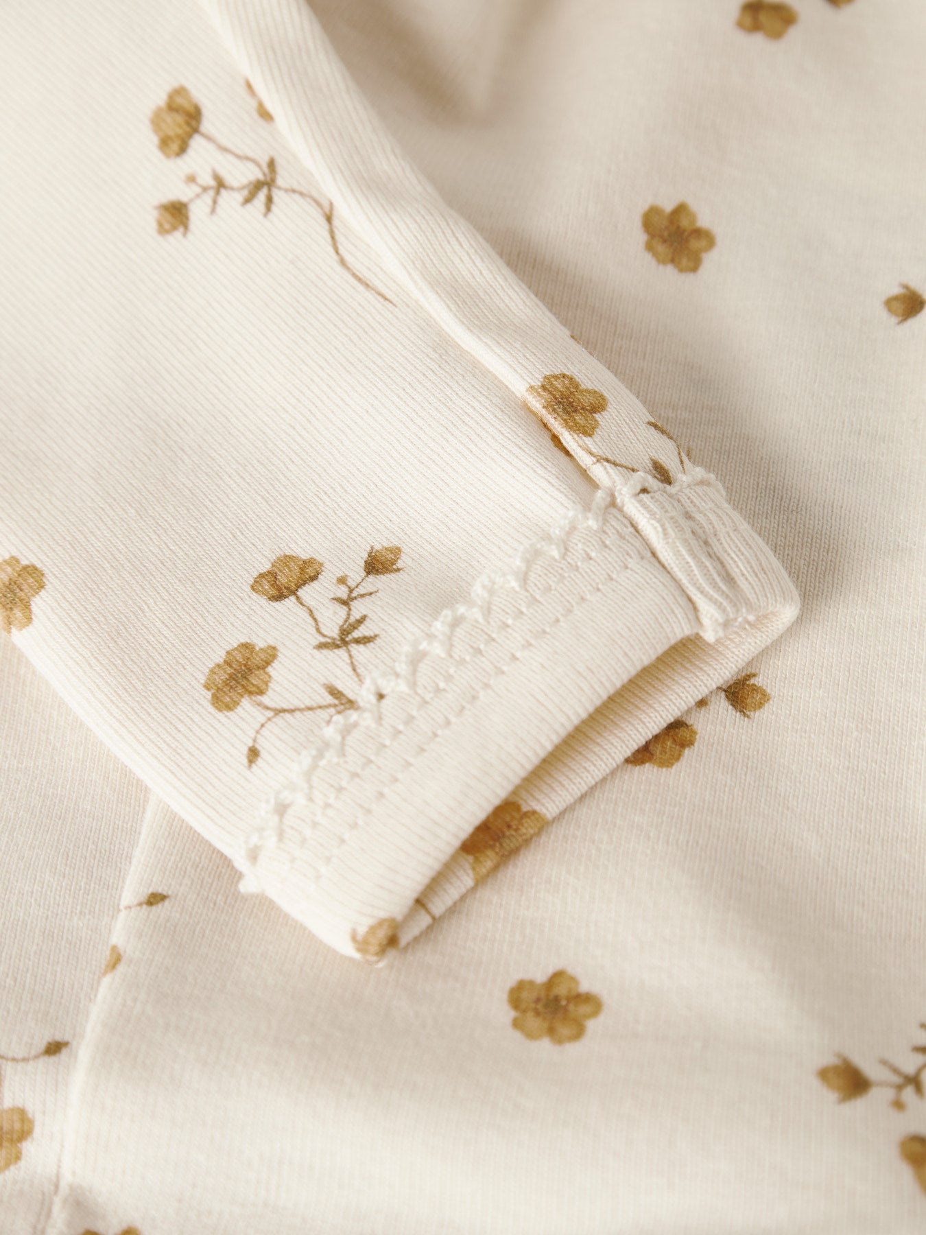 Lil' Atelier - Baby Broek NBFLAYO SIN Slim Leggings | Coconut Milk Flower Yellow