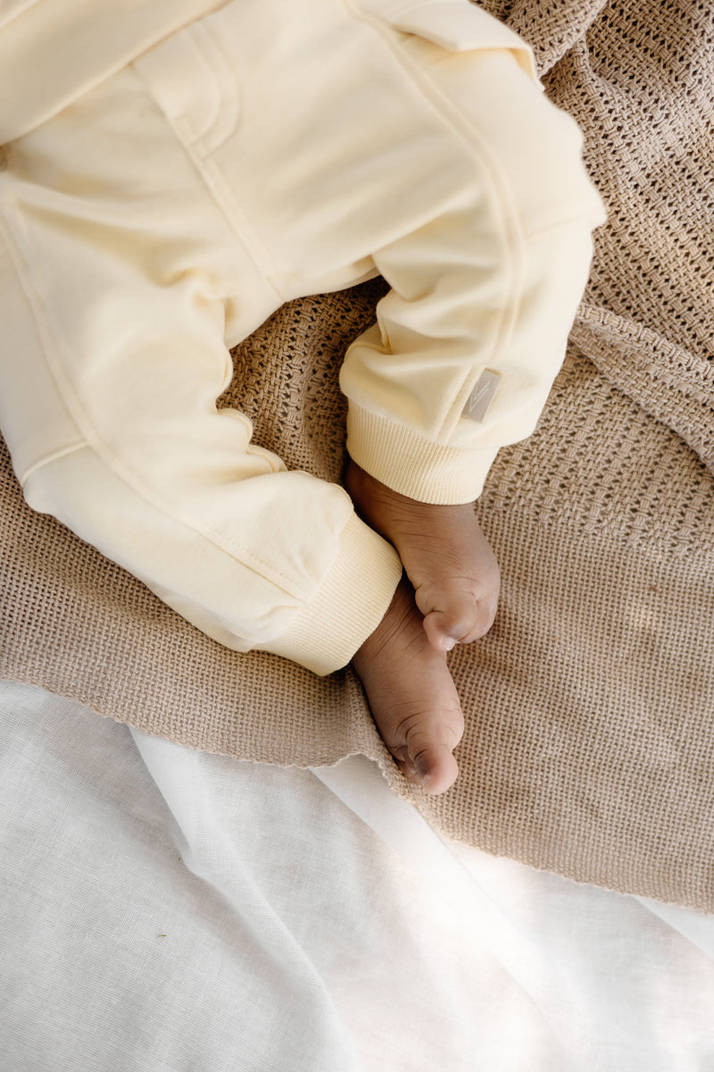 Levv - Newborn Broek Mike Soft Yellow