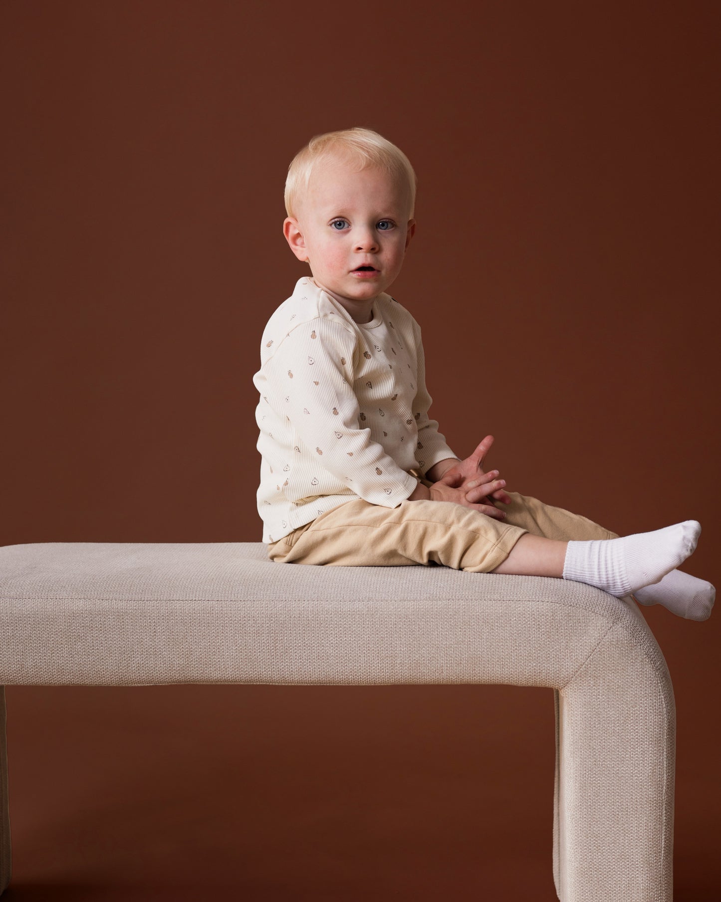 Levv  - Nate Baby Longsleeve AOP Sand Sketch | Biologisch Katoenen Longsleeve met Zachte Print