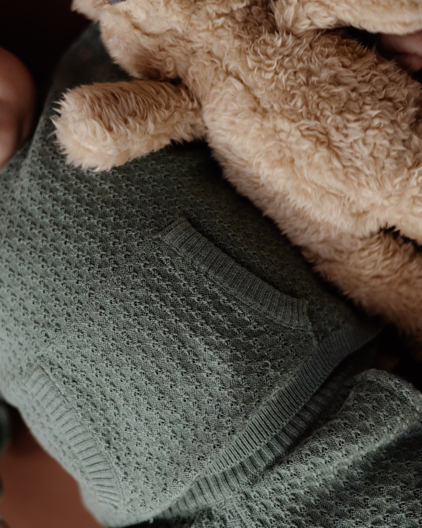Levv  - Neil Baby Sweater Seagreen | Gebreide Trui met Kangaroozak van Katoenmix