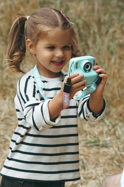 MOB Paris - PixiSmiley Camera | Blue