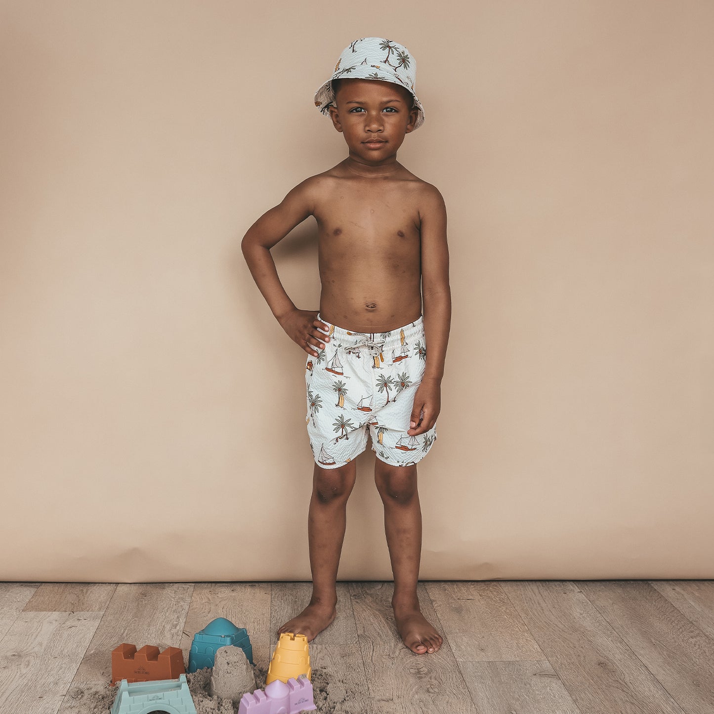 Salted Stories - Sailing Swim Shorts White Swan | Luchtige Kinder Zwemshort van 100% Katoen