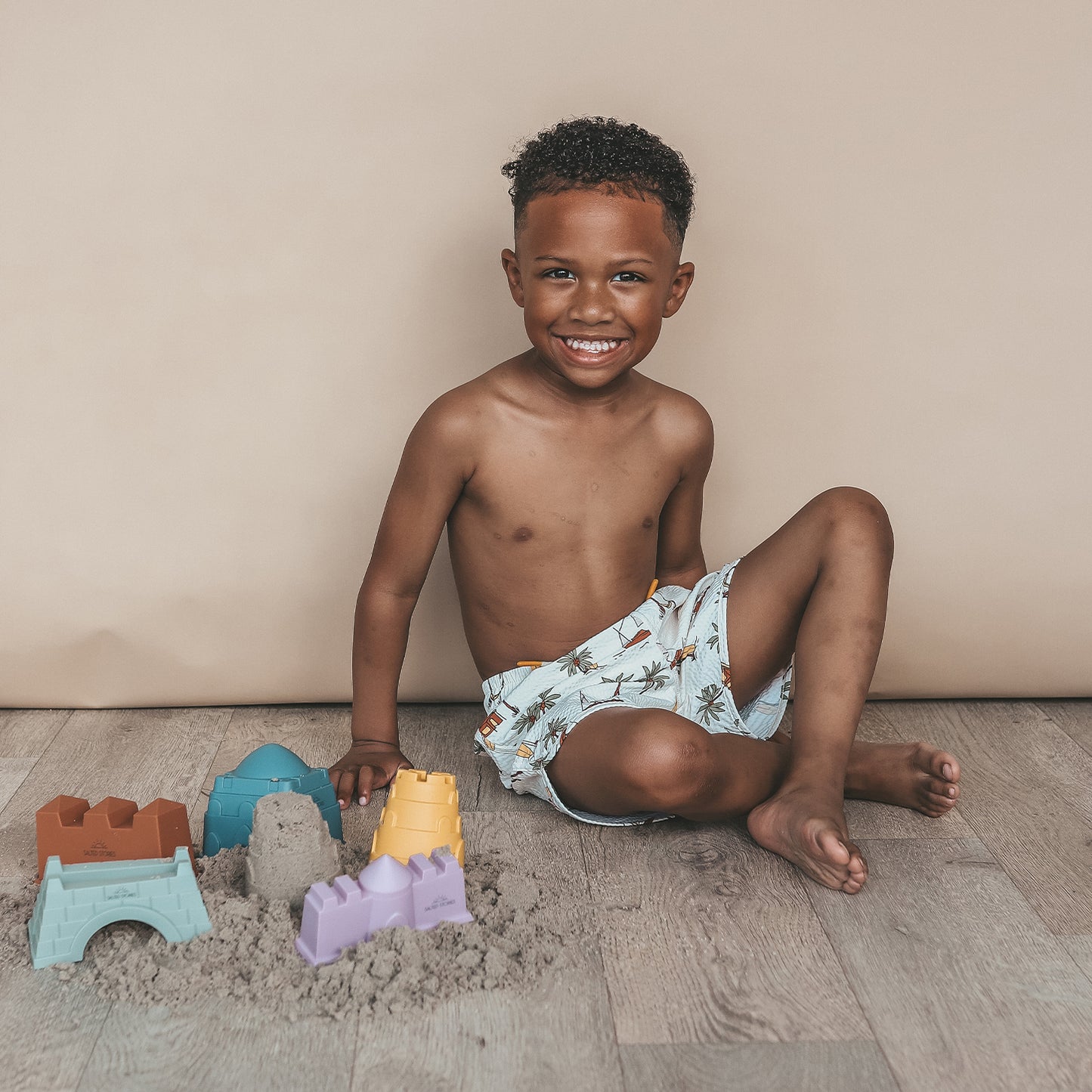 Salted Stories - Sailing Swim Shorts White Swan | Luchtige Kinder Zwemshort van 100% Katoen