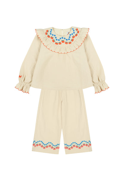 Jelly Mallow – Apple Flower Ruffle Blouse Beige