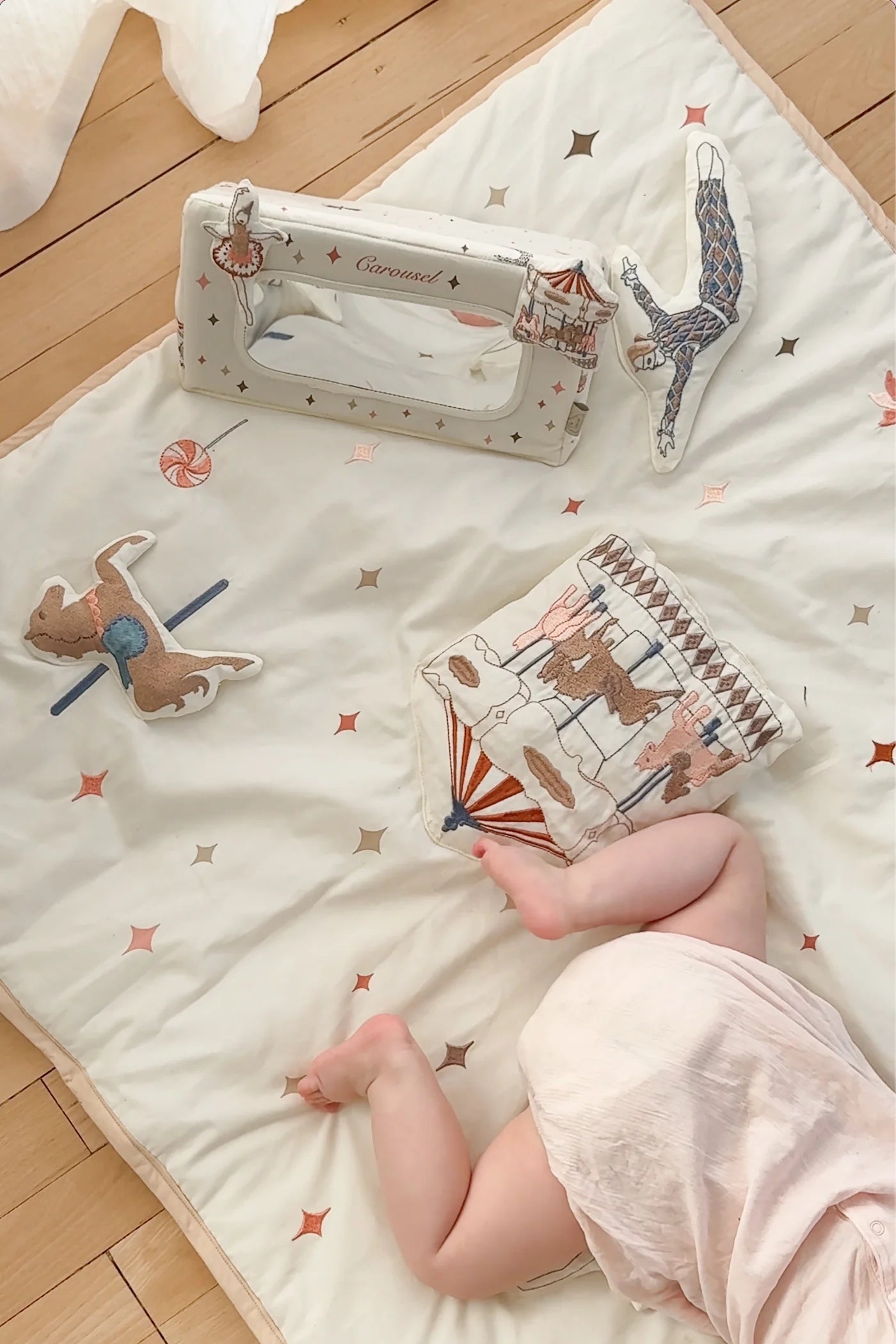 Cam Cam Copenhagen - Activity Playmat OCS Carousel Speelmat