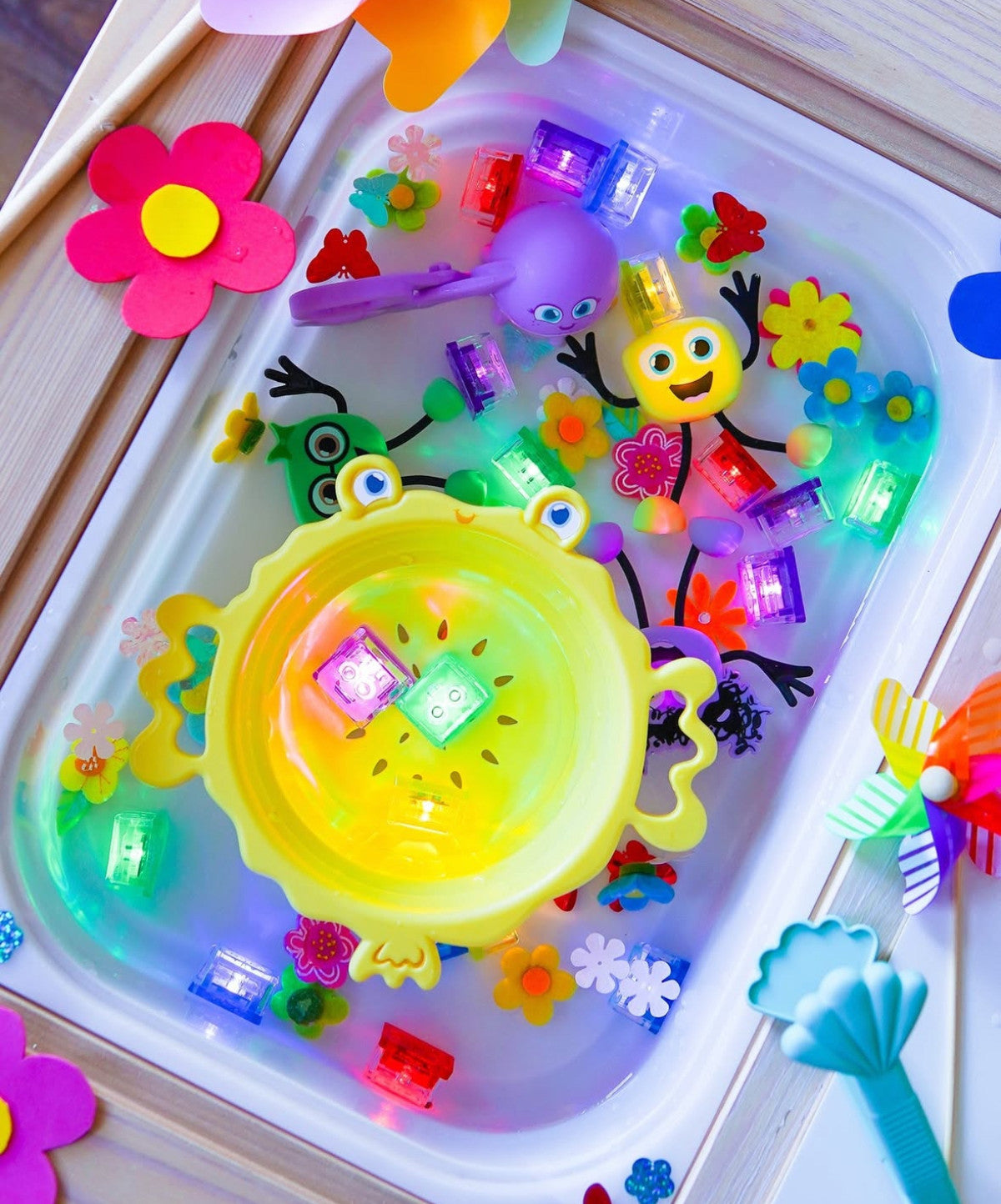 Glo Pals - Alex Pal Character (lichtgevend badspeelgoed)
