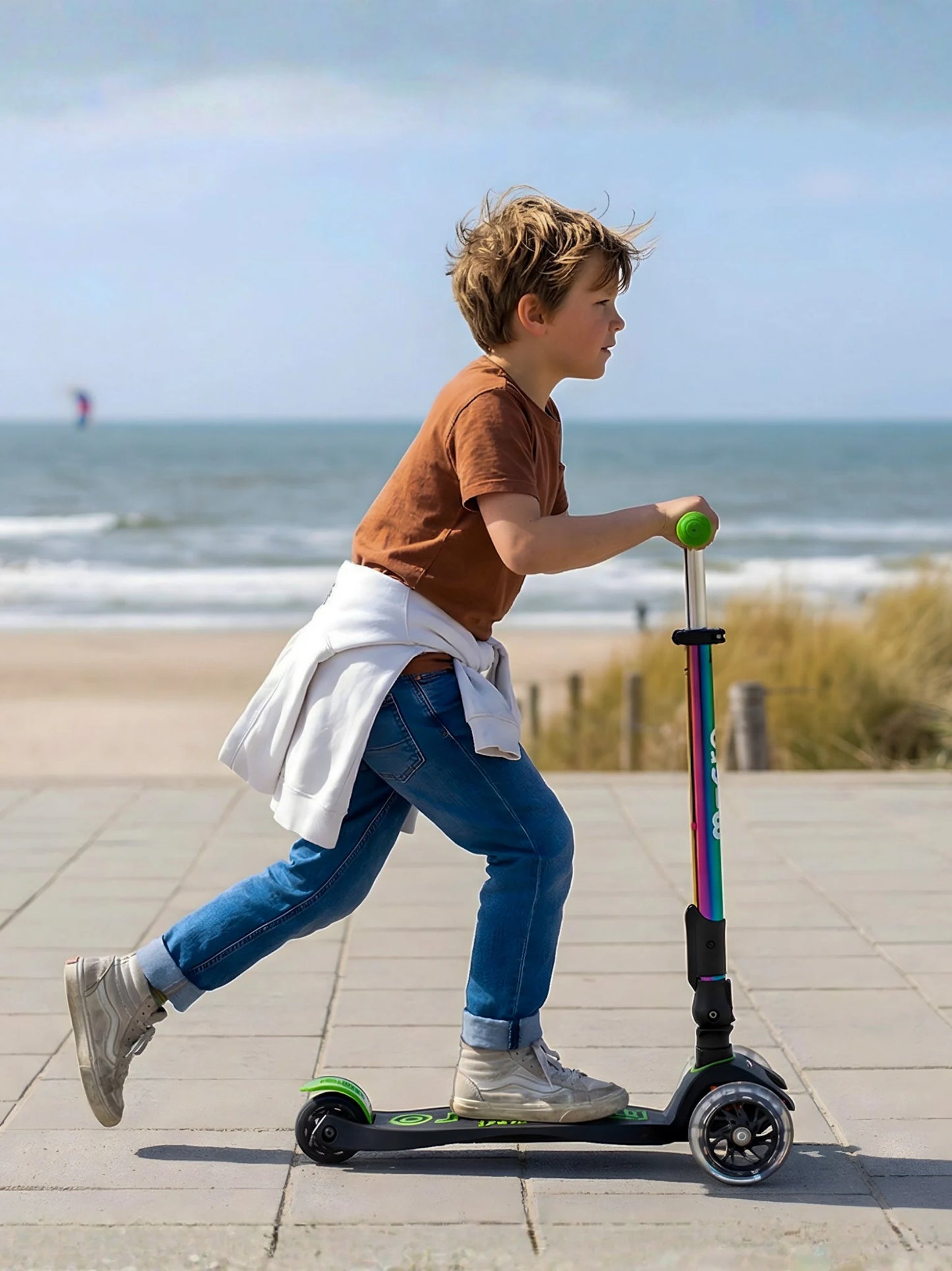 Micro Step - Maxi Micro Deluxe Inklapbaar LED – 3-Wiel Kinderstep | Neochrome Green