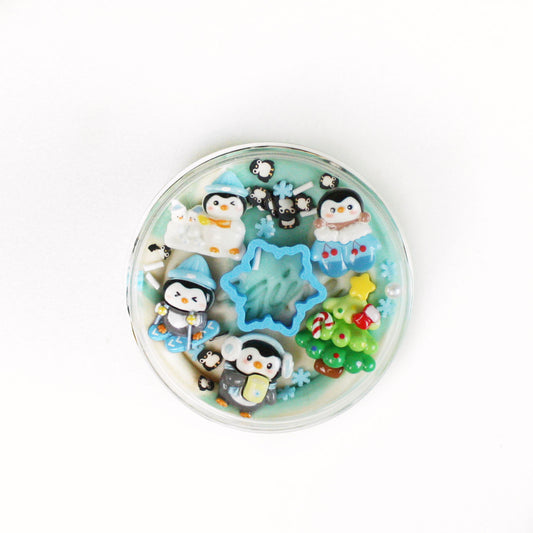 Invitation to Imagine - Penguins in the Snow Surprise Pot | Dutch Dough 250g
